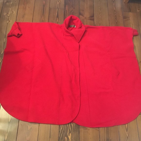 COPY - Vintage OS Tundra Sport Canada Wool Cape Coat Poncho - Picture 1 of 11